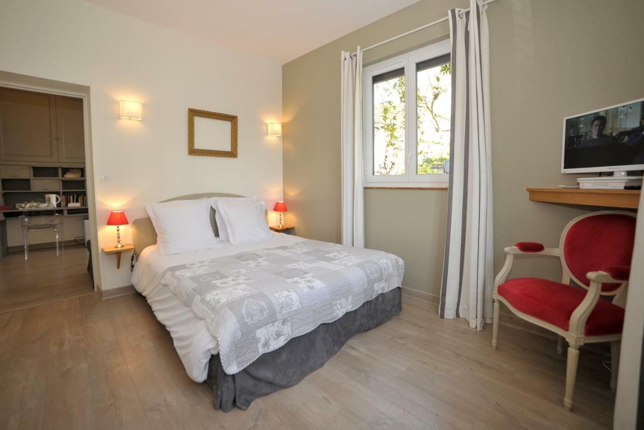La Rosace Bed & Breakfast Chartres Exterior photo